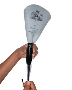 Pearl Music Europe BG A31 - Neck And Mouthpiece Pull Through -Saxophone Store bg a31 neck and mouthpiece pull through 153049