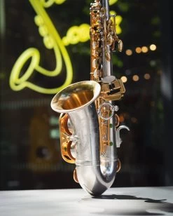 Rampone & Cazzani Rampone & Cazzani R1 Jazz Curved Soprano - Silver Plated With Gold Plated Inner Bell & Keys -Saxophone Store rampone cazzani r1 jazz curved soprano silver plated with gold plated inner bell keys 273733